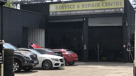 Takamo Autoclinic Mot Mechanics servicing body shop repair Centre London
